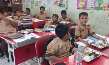 Cerita Risky, Penerima Manfaat MBG di SD Kayu Ringin Jaya 6 Bekasi